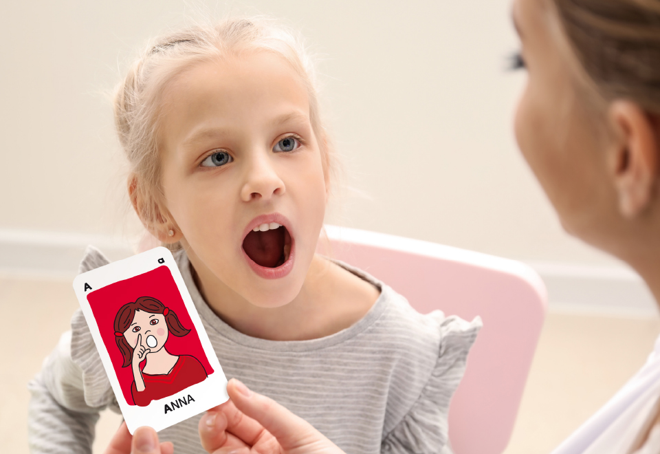 Sprechen lernen mit Lautgesten nach dem TOLGSSystem